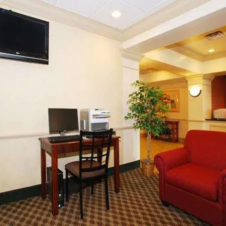 Quality Inn Parsons North 