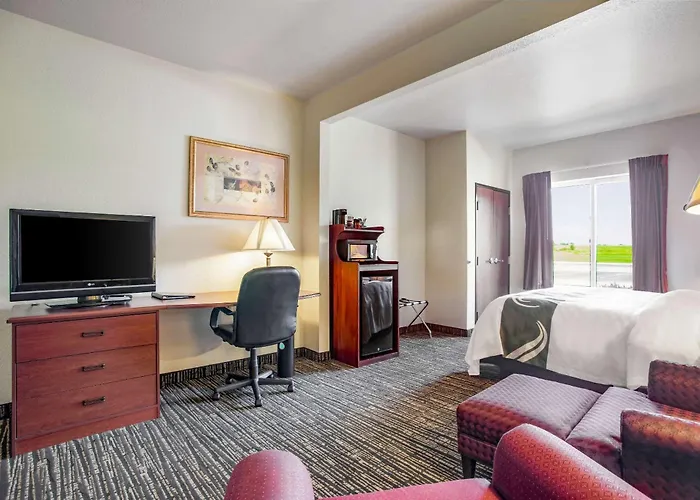 Quality Inn Parsons North