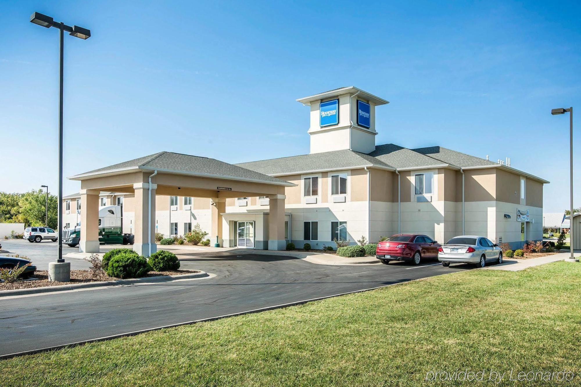 Quality North Hotel 2*